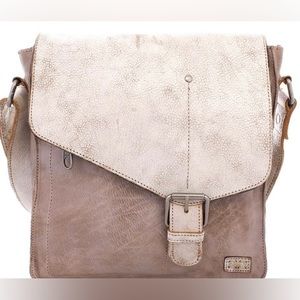 Beautiful bed Stu purse cross body Venice beach.